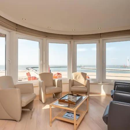 Wonderful 3br With Sublime Seaviews Apartment *