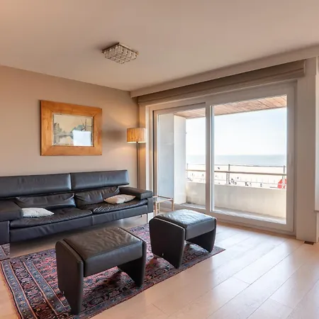 Wonderful 3br With Sublime Seaviews Apartment